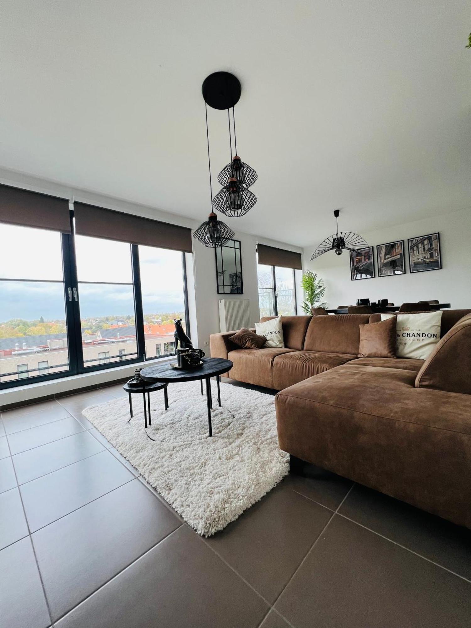 Penthouse With Awesome Terrace And Free Parking